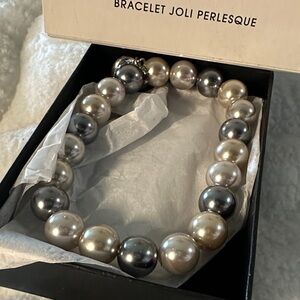 Avon VINTAGE SWEET PEARLESQUE Bracelet